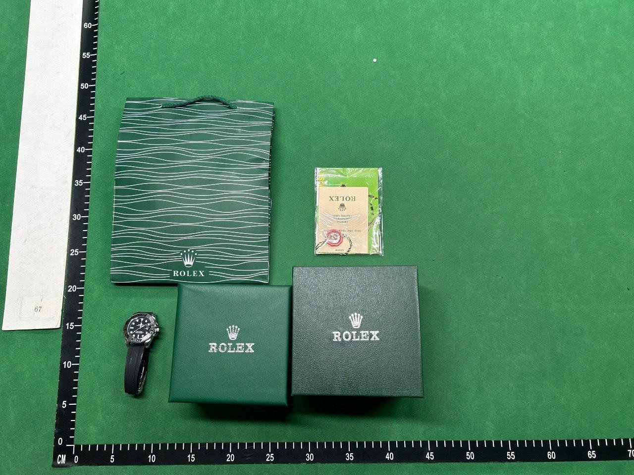 Rolex watch    -3