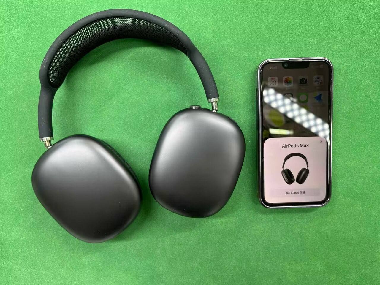 Apple AirPods Max Headphones -1