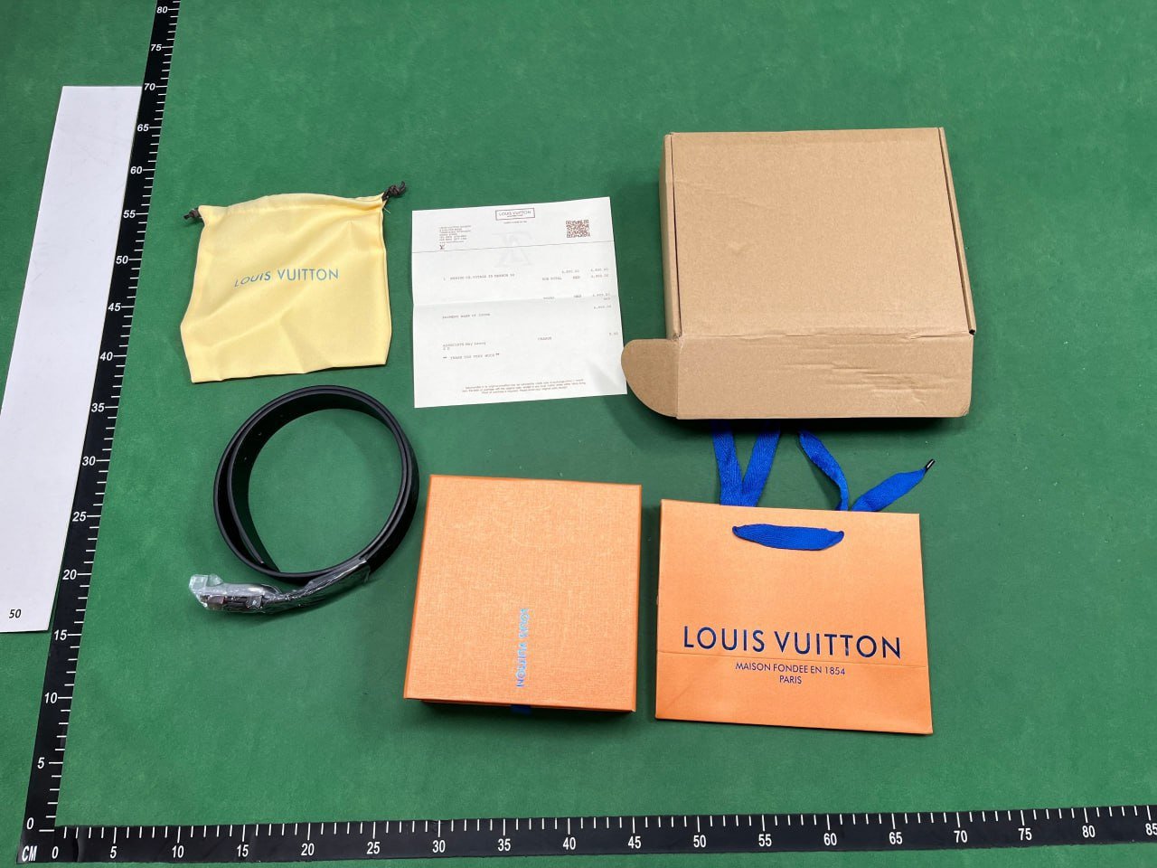 Louis Vuitton LV Initiales Belt [5 Colors Available] -3