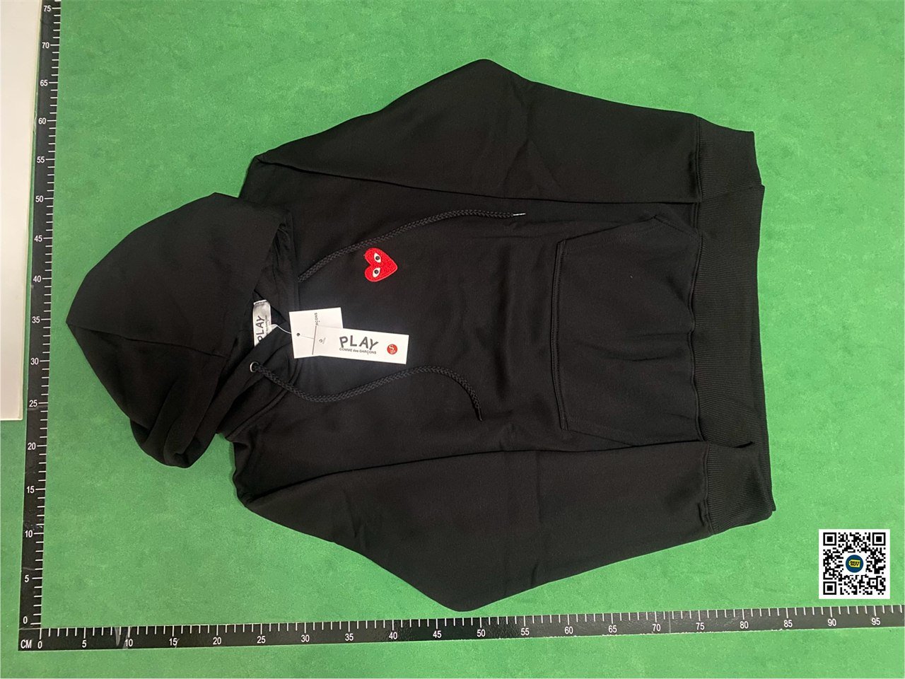 PLAY Comme des Garçons Heart Hoodie [4 Colors] -1
