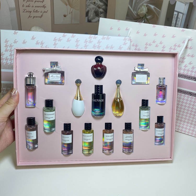 Dior Pink Critical Perfume Sample Set 16 Pieces-3426                   -2
