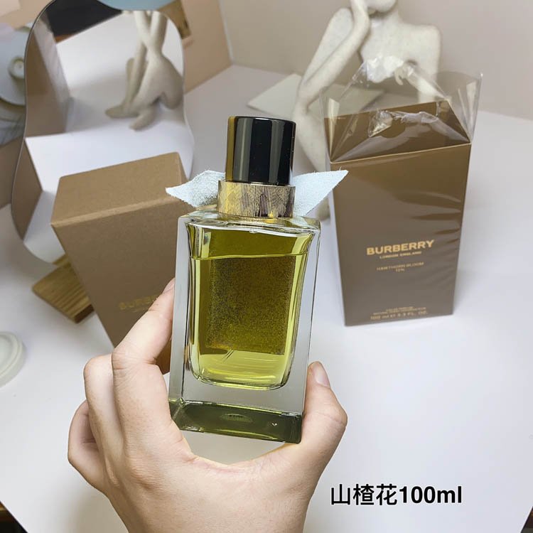 Burberry Hawthorn Blossom Perfume-3339                   -3