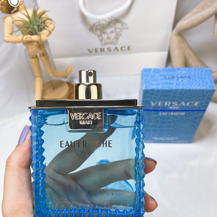 Versace Light and Elegant Men's Perfume-3061                   -3