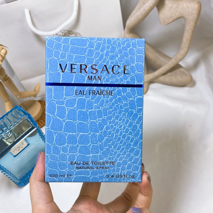 Versace Light and Elegant Men's Perfume-3061                   -4